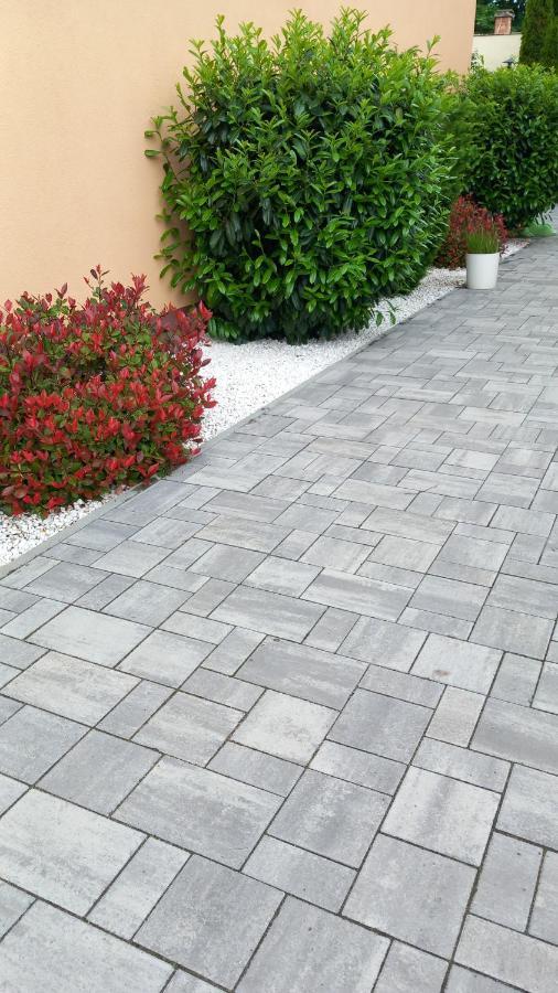 White Stone Apartman Hajduszoboszlo Luaran gambar