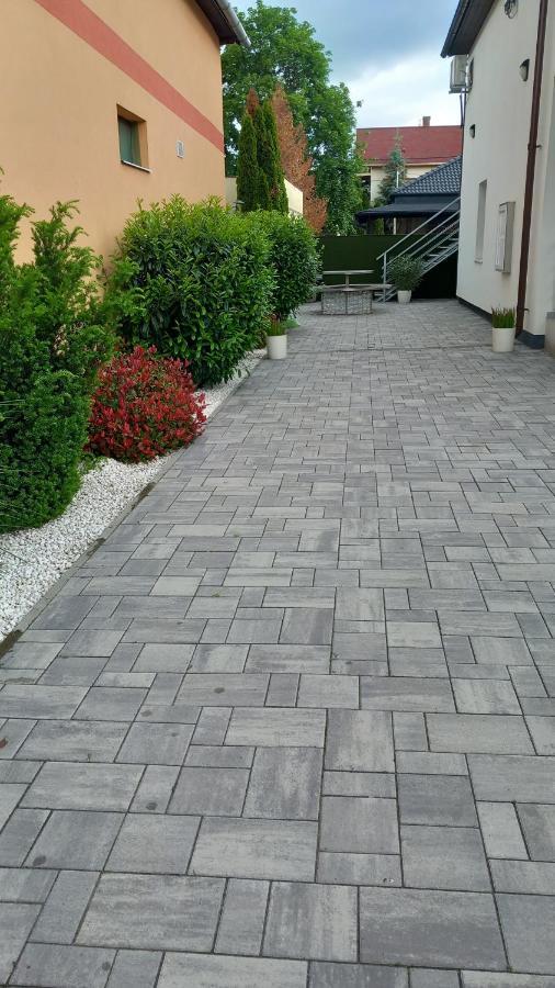 White Stone Apartman Hajduszoboszlo Luaran gambar